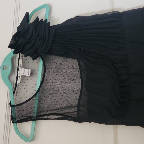 American Rag Cie Soft Tulle and Pleated Chiffon Blouse - Size Medium/M - Picture 3 of 11